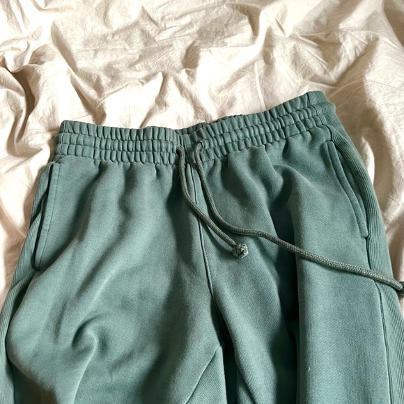 TNA boyfriend sweatpants - Picture 1 of 3